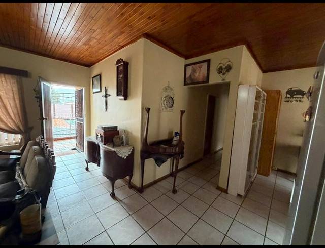 3 BEDROOM HOUSE FOR SALE IN CLAREMONT